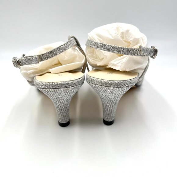 7W 7 WIDE WIDTH Touch Ups Womens Clara Silver‎ Kitten Heels Dress Sandals Shoes - Picture 6 of 15